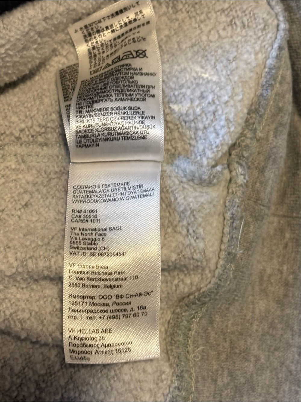 Authentic The North Face "Half Dome" Pullover Hoodie size Small spot on arm - Picture 13 of 14